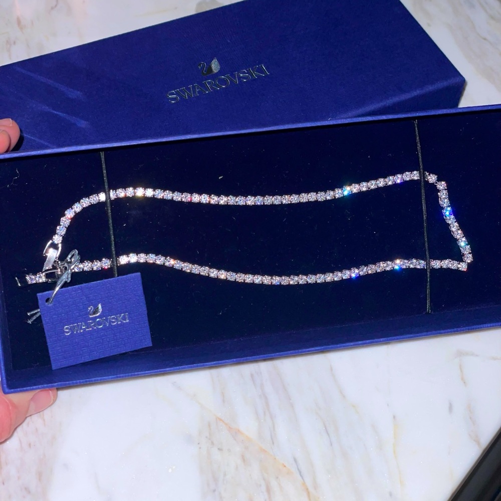 Swarovski Deluxe Tennis Necklace, white in silver tone